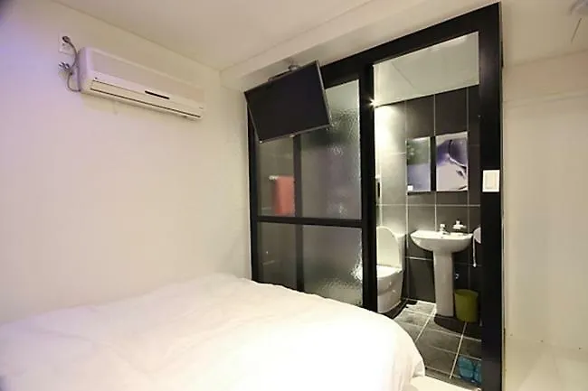 Hotel Call 2*